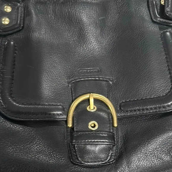 Elegant Black Leather Handbag - Picture 3 of 7